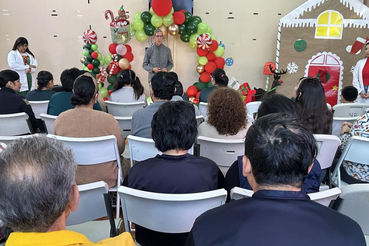 Pacientes y familiares del Hospital de Salud Mental de Tijuana celebran posada
