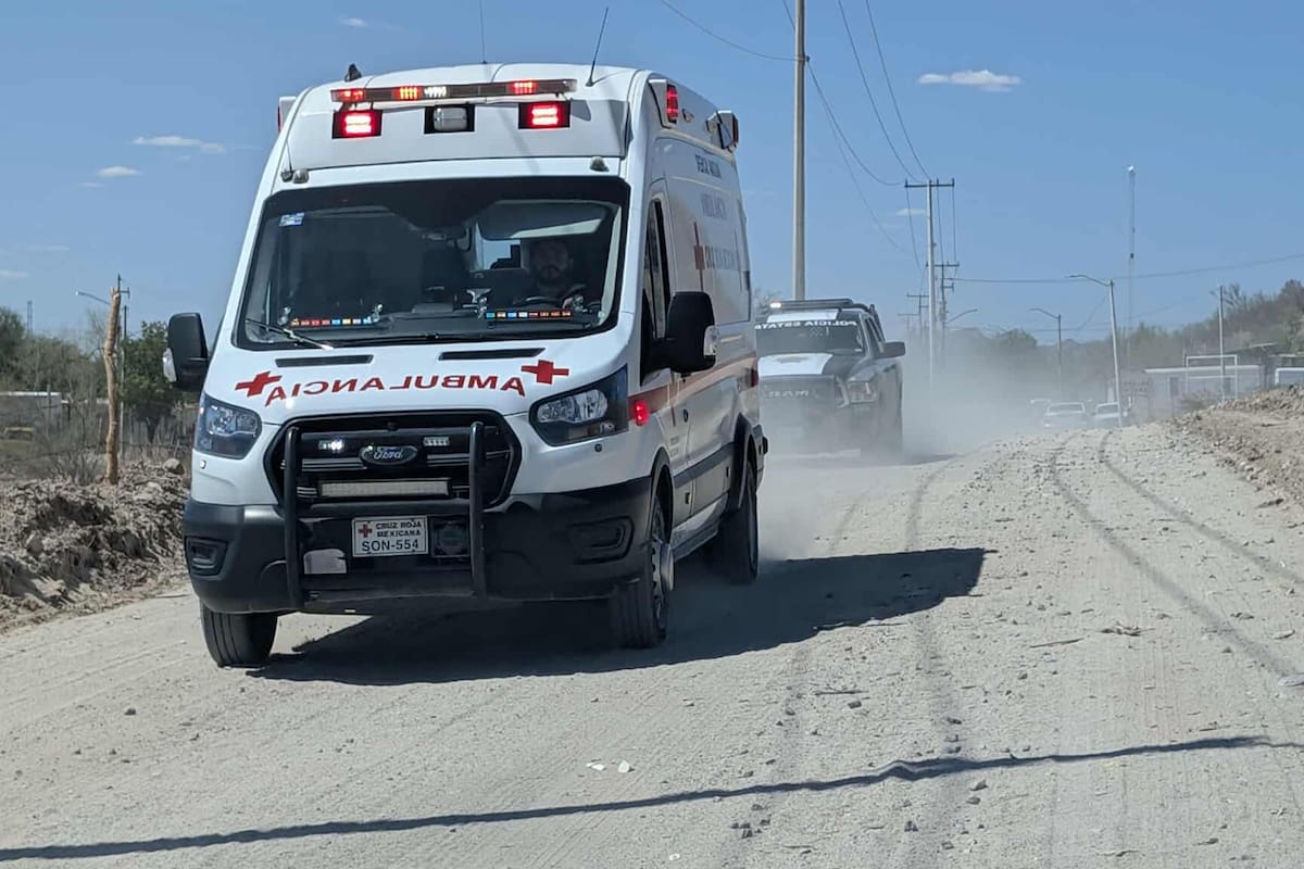 Atrapa Policía Municipal a motociclistas armados tras herir a disparos a una persona