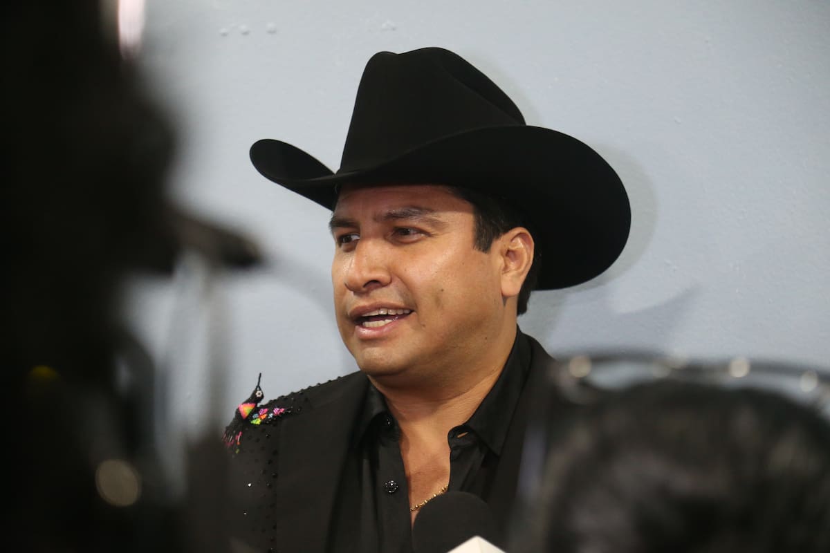 Julión Álvarez se considera un artista muy bendecido