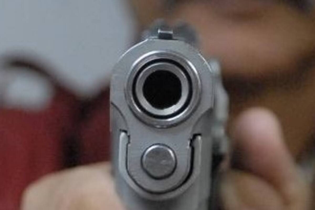 Hombre armado entra a vivienda y asesina a joven