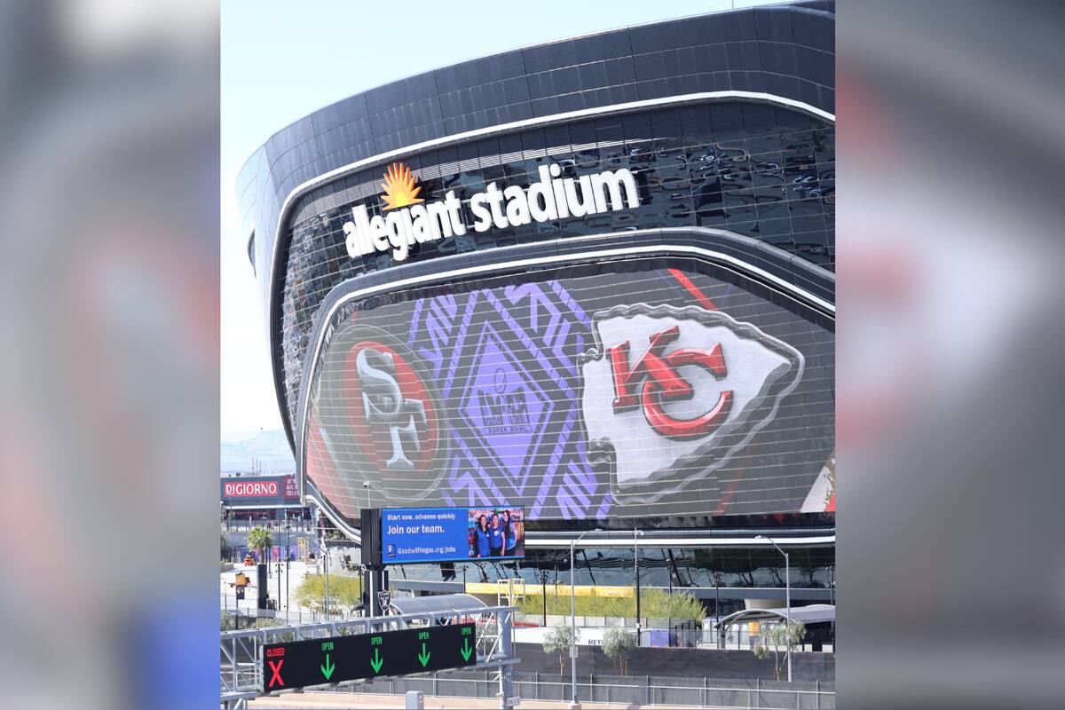 Analistas ven un Super Bowl muy cerrado