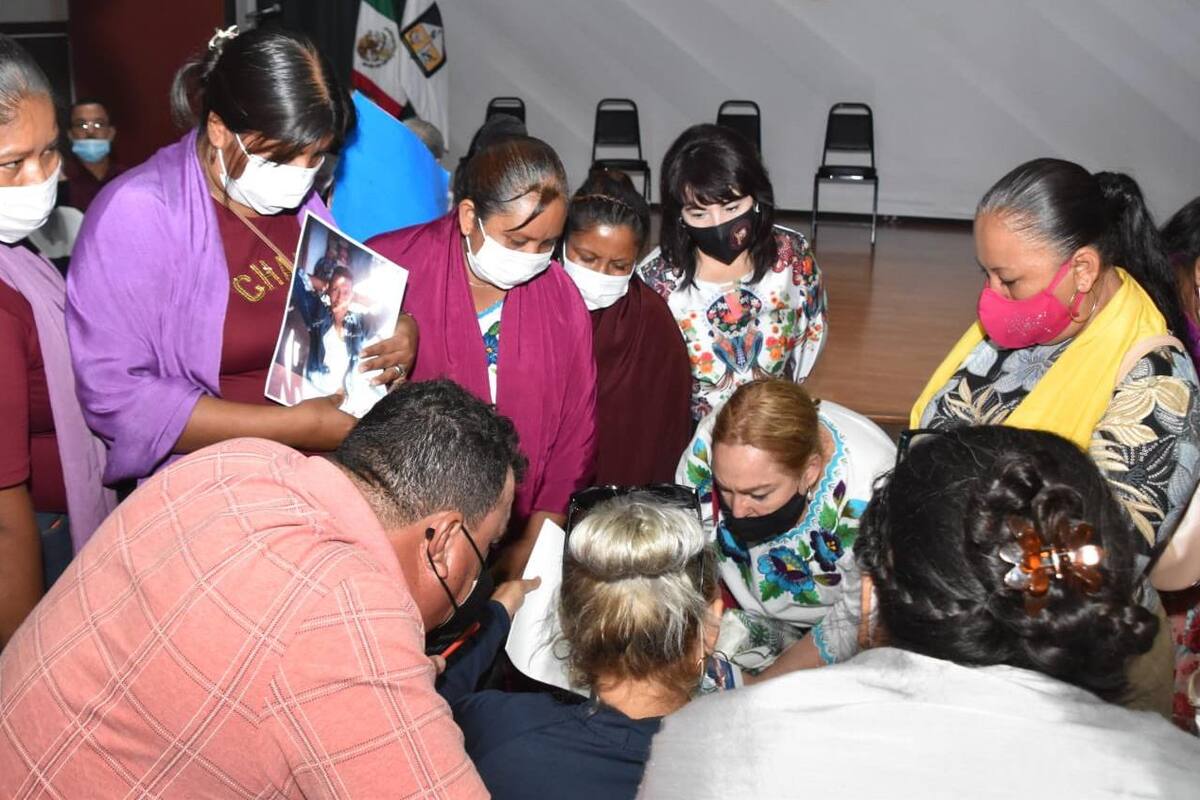 Familiares de yaquis desaparecidos reconocen prendas de restos hallados en el Chichiquelite