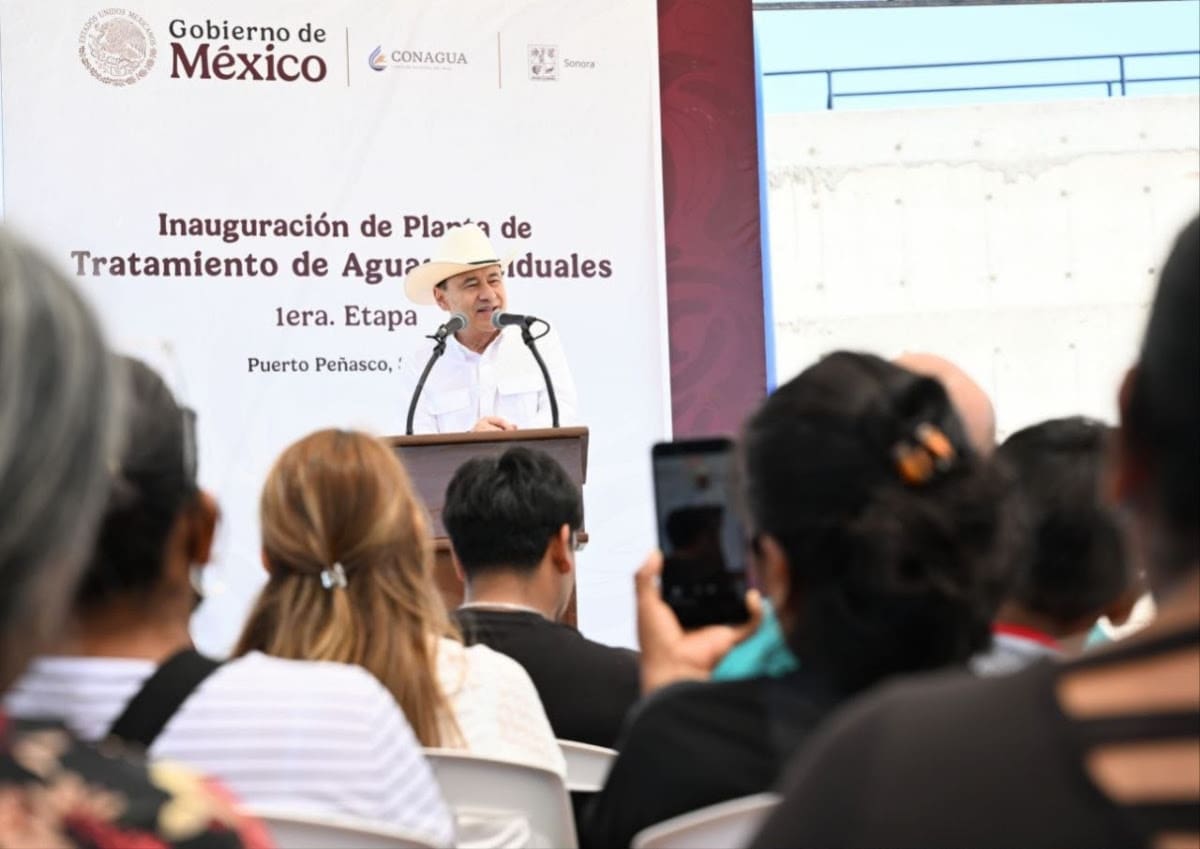 El gobernador Alfonso Durazo entregó la primera etapa de la Planta de Tratamiento de Aguas Residuales de Puerto Peñasco.