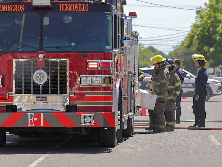 Bomberos de Hermosillo recibirán cuatro extintoras