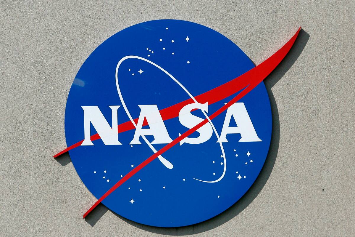 NASA: Cosmonautas finalizan con éxito caminata para instalar Naúka