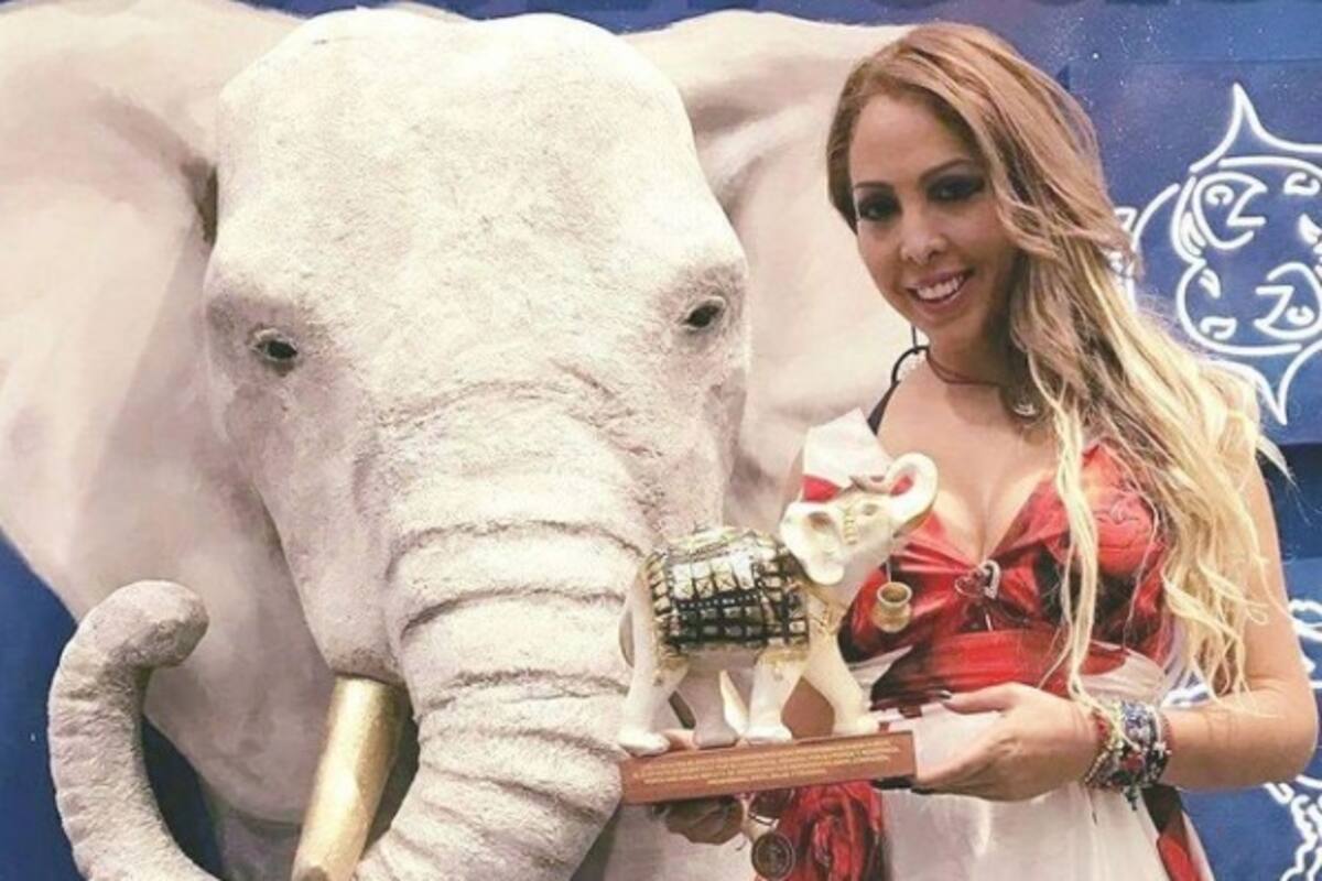 Mary Carmen “La Güera de las Estrellas” estrena programa de televisión