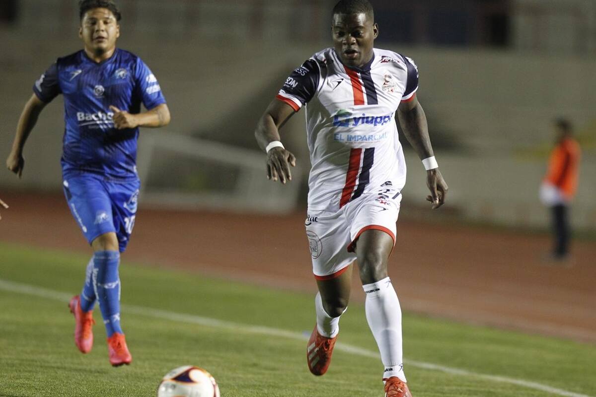 Jonathan Betancourt toma confianza con sus goles para Cimarrones