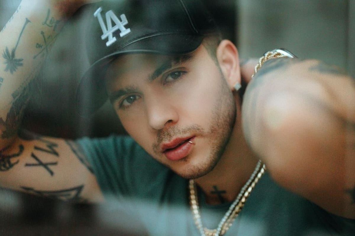 Juan de Dios Pantoja presenta a nuevo integrante de la familia