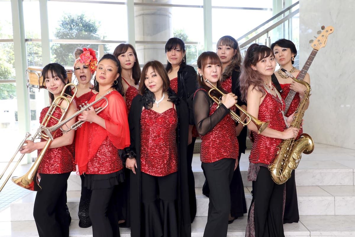 Son Reinas, grupo japonés | Facebook. Son Reinas