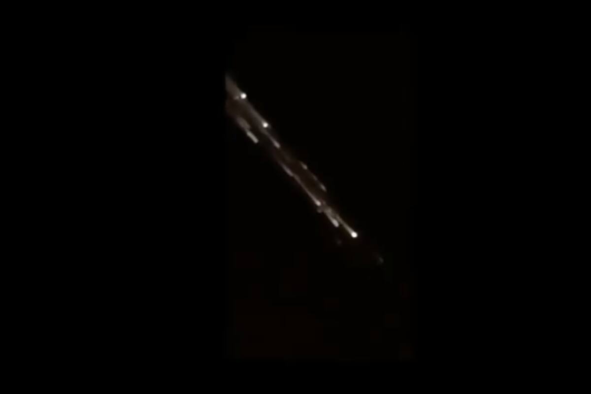 Extraños objetos luminosos en el cielo de Oregon levantan teorías extraterrestres