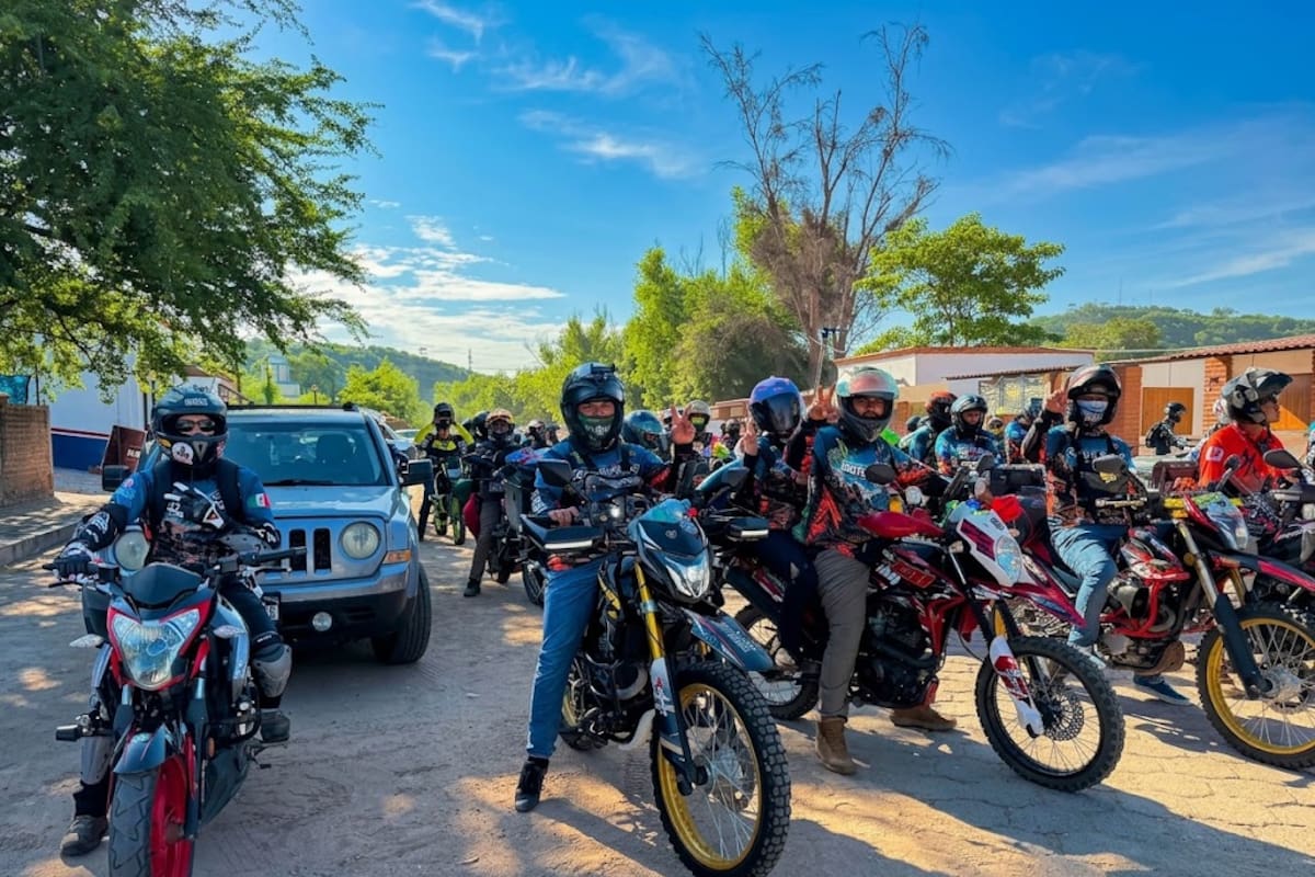 Cientos de participantes salen al Rutalikazo 2026 para recorrer los paisajes y caminos de Sonora y Chihuahua con vigilancia de cuerpos de emergencia