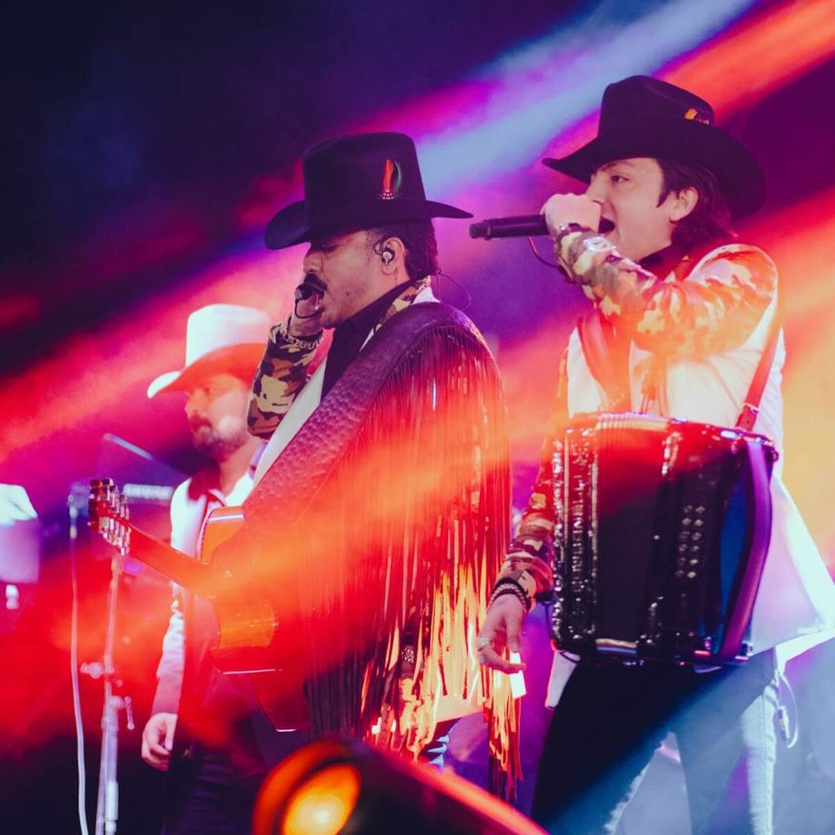 Los Dos Carnales / Instagram: @los2carnales