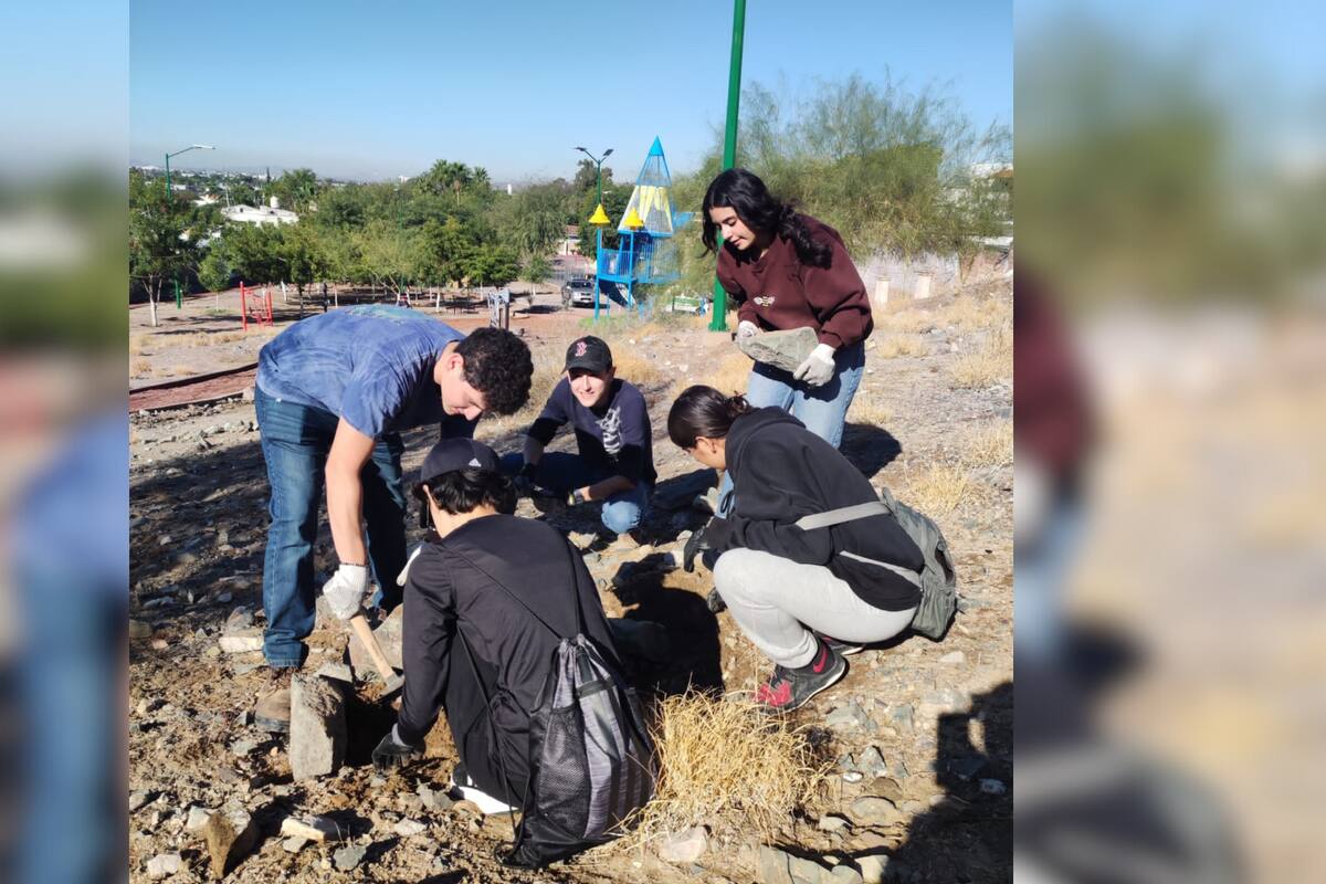 Echan la mano para reverdecer un parque en Hermosillo
