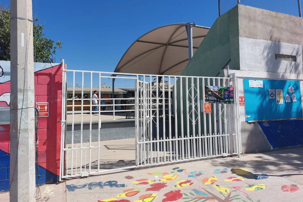 Afectadas 19 escuelas por falta de agua en Rosarito