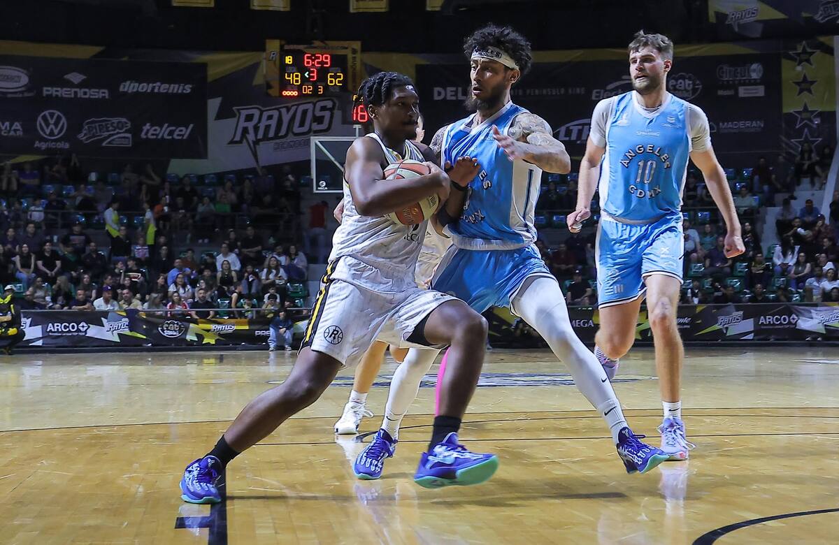 Los Rayos de Hermosillo estuvieron cerca de remontar una desventaja de 15 puntos en el último cuarto, pero cayeron 102-99 ante los Ángeles de la Ciudad de México. Foto: Redacción GH