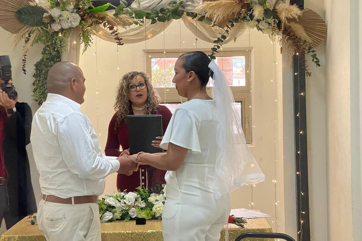 Preparan ceremonia de matrimonios colectivos en Rosarito