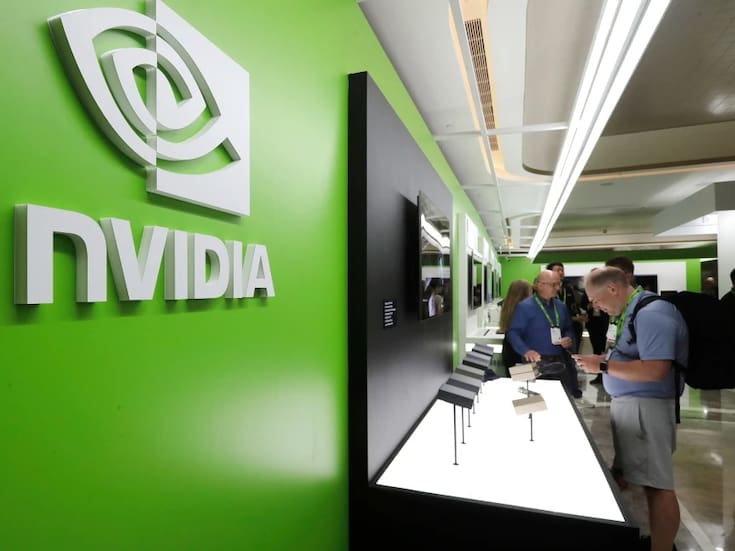 Nvidia concreta inversión de 5 mil millones de dólares en Intel y fortalece alianza en chips para IA