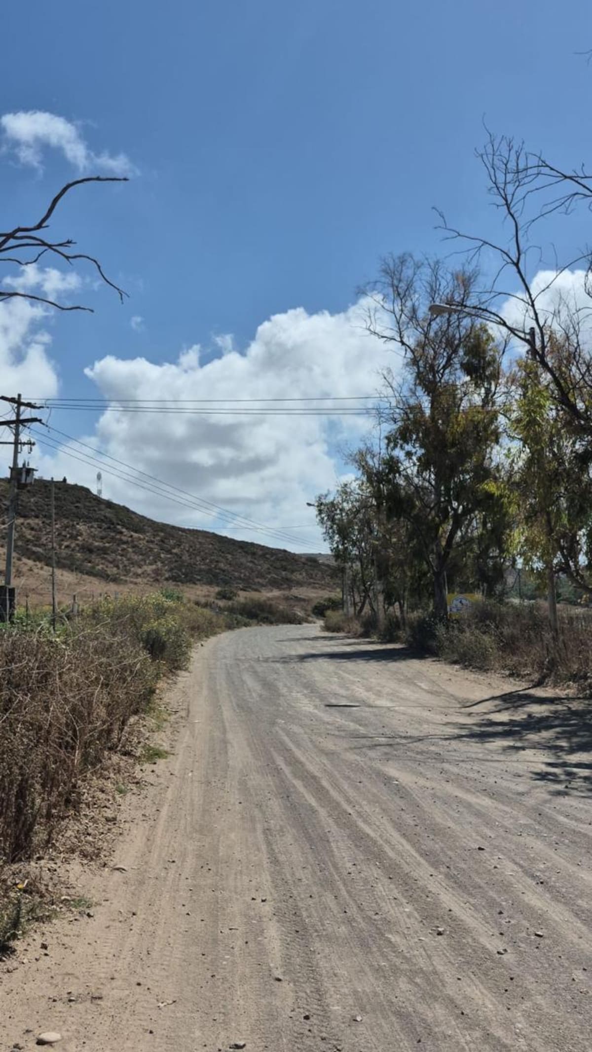 La medida no implica restringir el acceso al área, frecuentada por visitantes, familias y operadores turísticos, sino regular la circulación para reducir riesgos. Foto: Cortesía