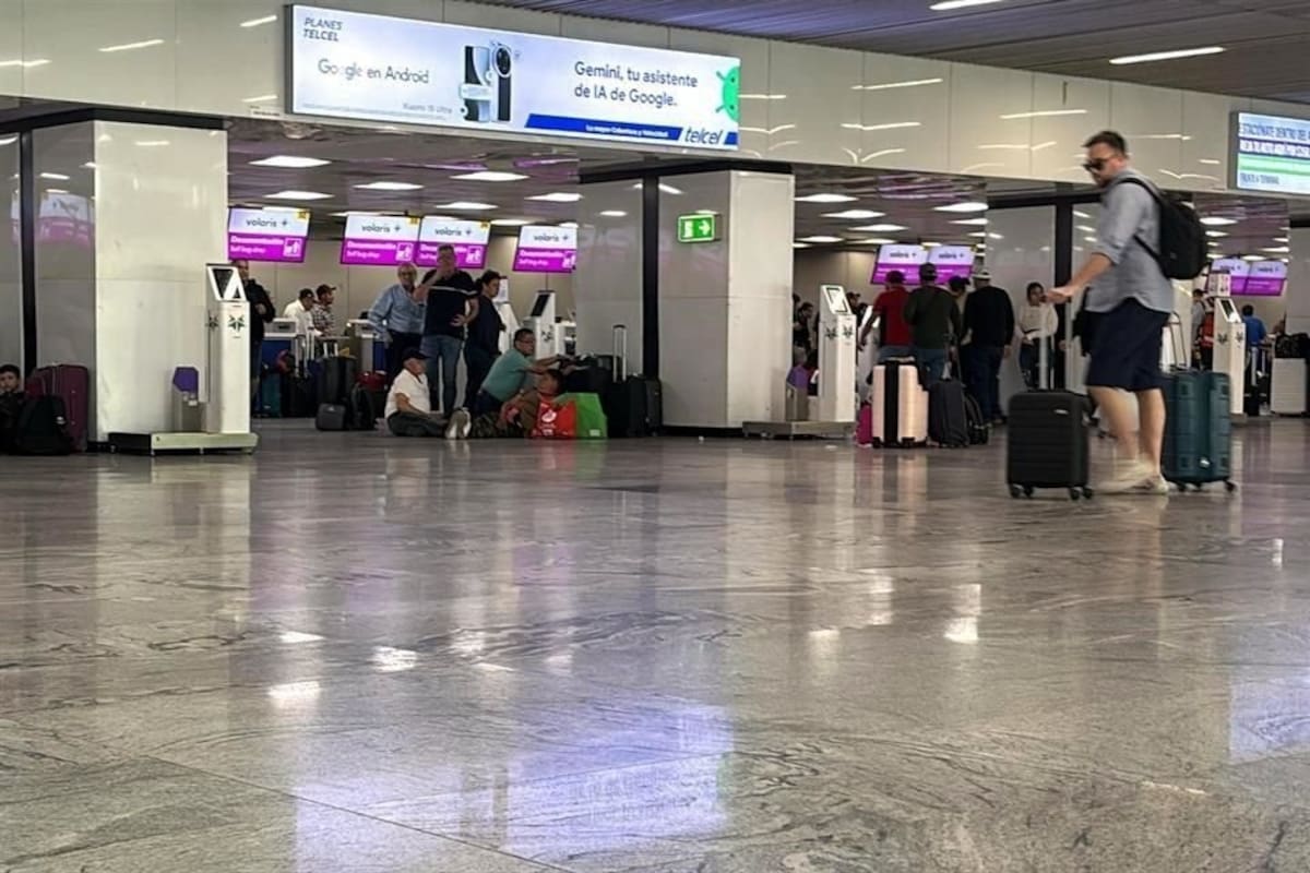 Aeroméxico, Viva Aerobús y Volaris reanudan vuelos en Guadalajara y Puerto Vallarta tras bloqueos; permiten cambios sin costo a pasajeros