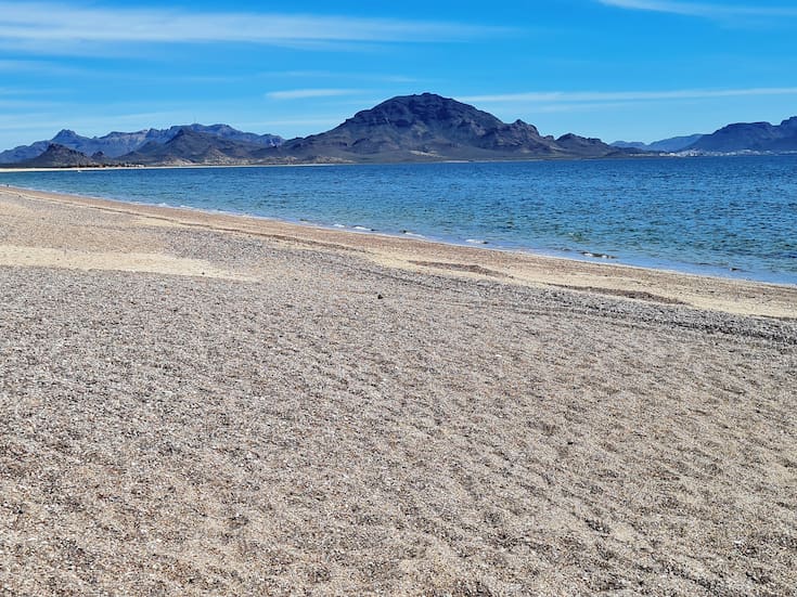 Tras descargas contaminantes, CEA pedirá a Cofepris nuevo muestreo en playas de Sonora