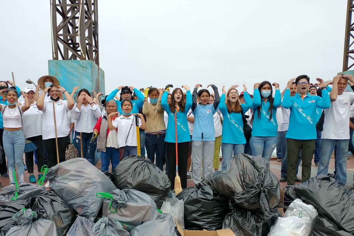 Luchan contra personas que tiran basura en Playas de Tijuana