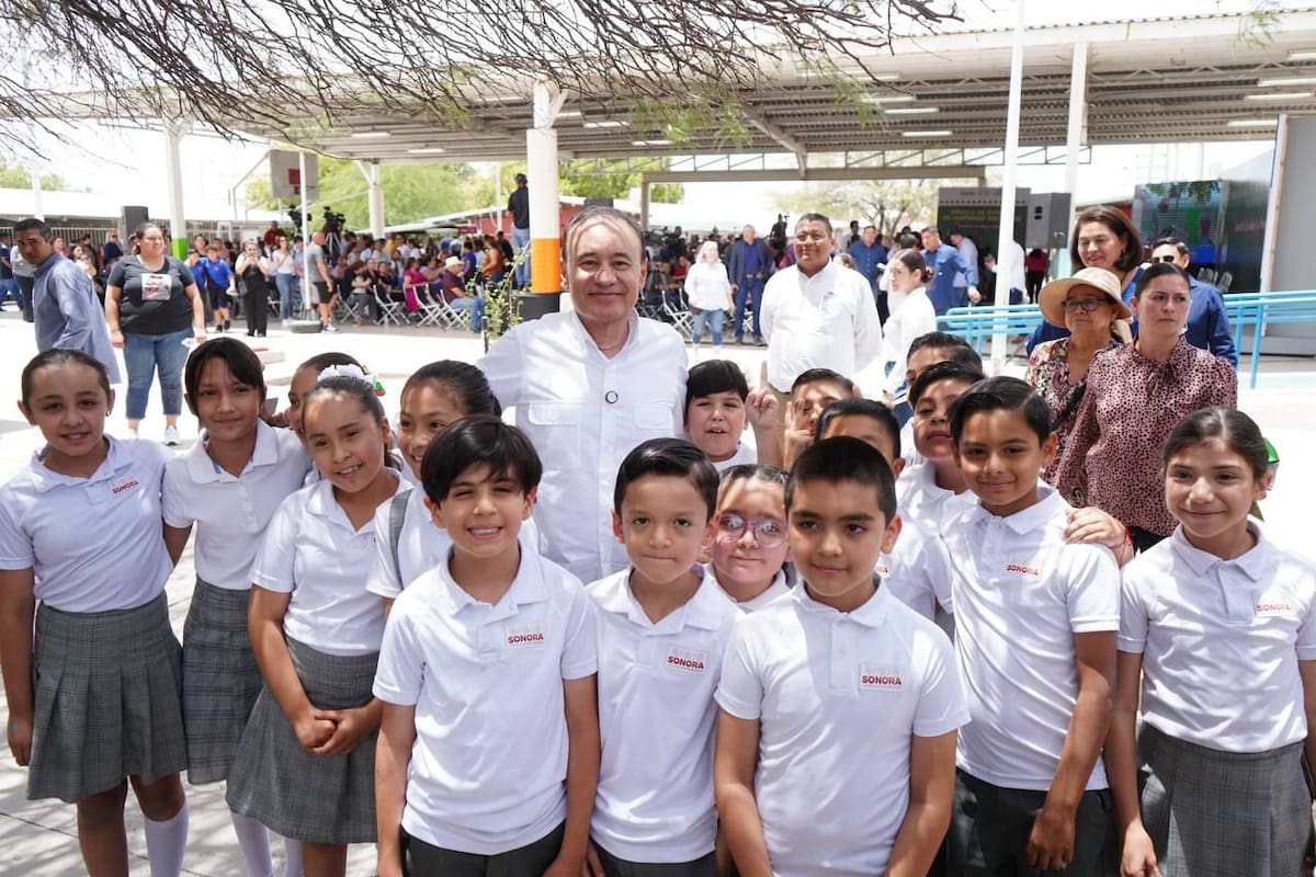 Hoy inicia la entrega de uniformes escolares en Hermosillo, anuncia el gobernador Durazo
