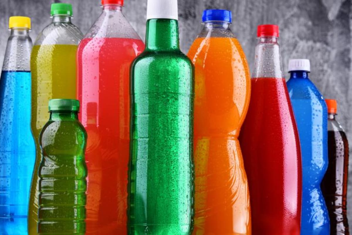 Profeco da nombres de aguas de sabor con más azúcar que un refrescos; algunas traen más que una Coca Cola