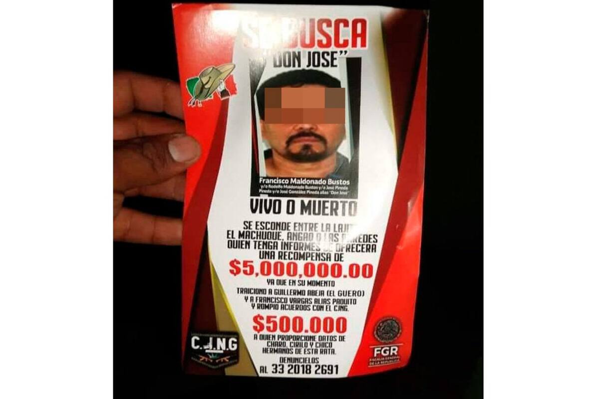 Sicarios del CJNG lanzan desde avioneta volantes donde ofrecen 5 mdp por “Don José”