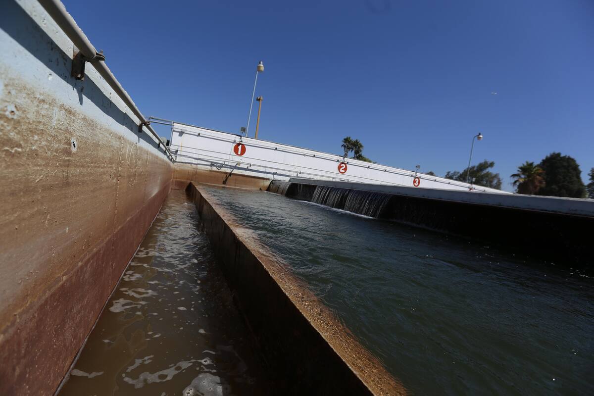 Investiga Hacienda BC a 13 empresas por deuda de agua potable