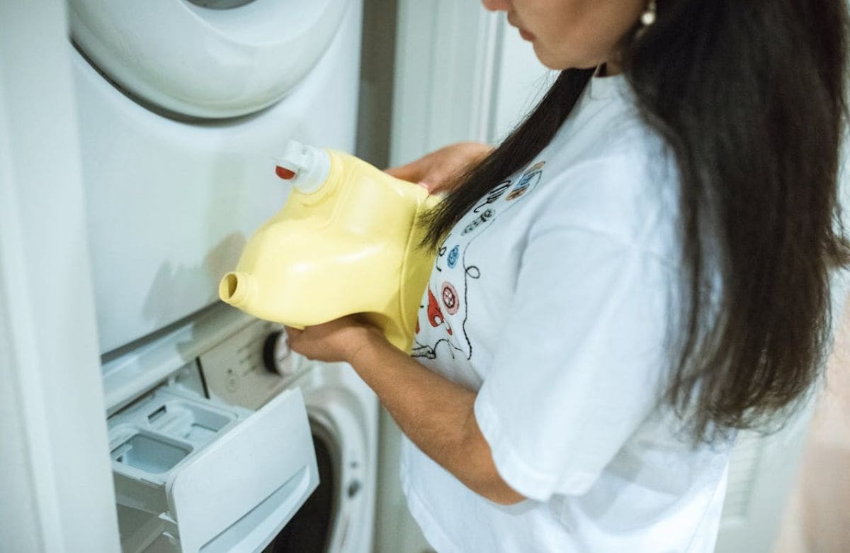8 usos del suavizante de telas que van más allá de la ropa | Foto: pexels