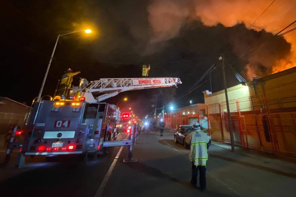 Reportan incendio en la Universidad Estatal de Estudios Pedagógicos