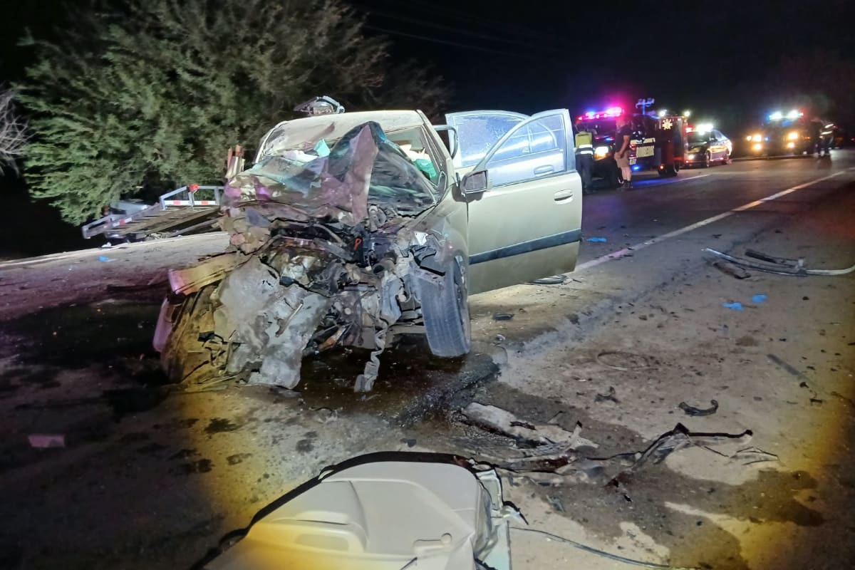 Muere una persona tras quedar prensada en choque múltiple en carretera a Riito