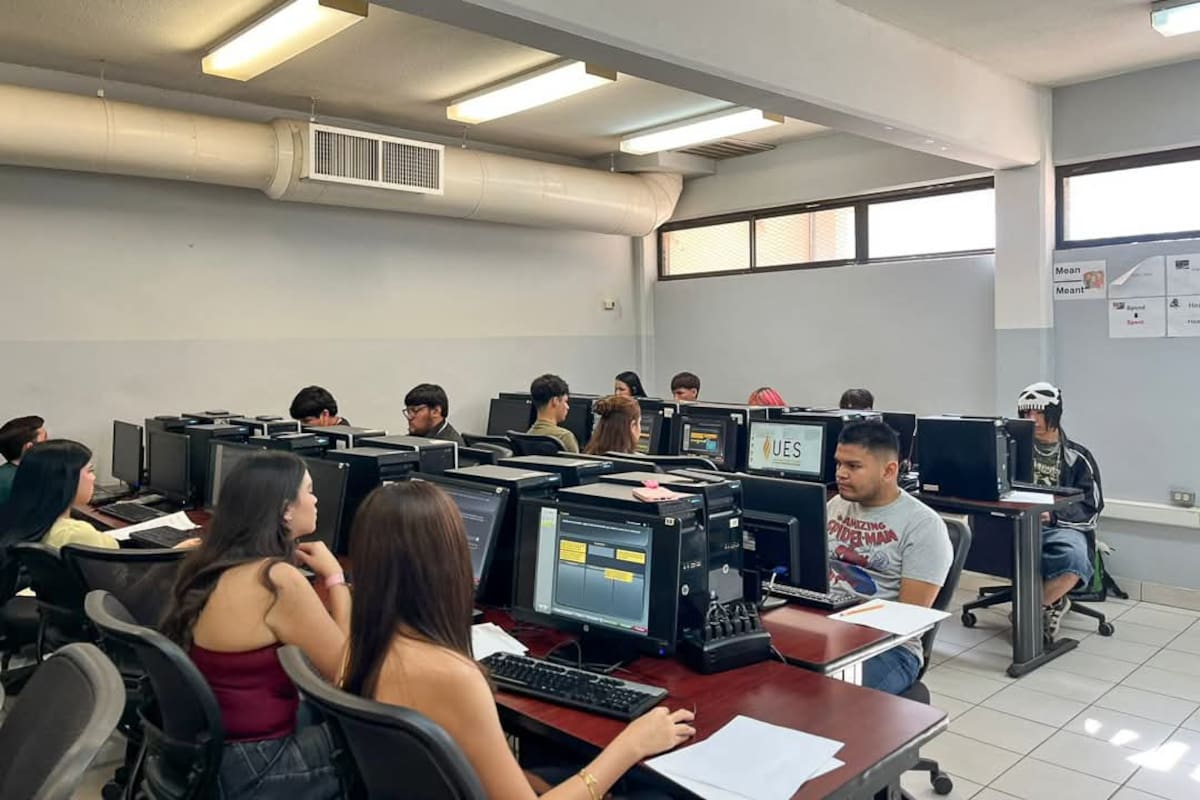 Aplica UES exámenes de admisión a 870 aspirantes en San Luis Río Colorado