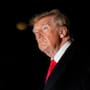 Trump vuelve a prometer cheques de 5 mil dólares para los adultos estadounidenses y ahora condiciona el pago a que los republicanos mantengan el control del Congreso