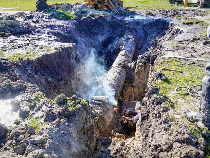 Atiende Cespe ruptura en acueducto La Misión