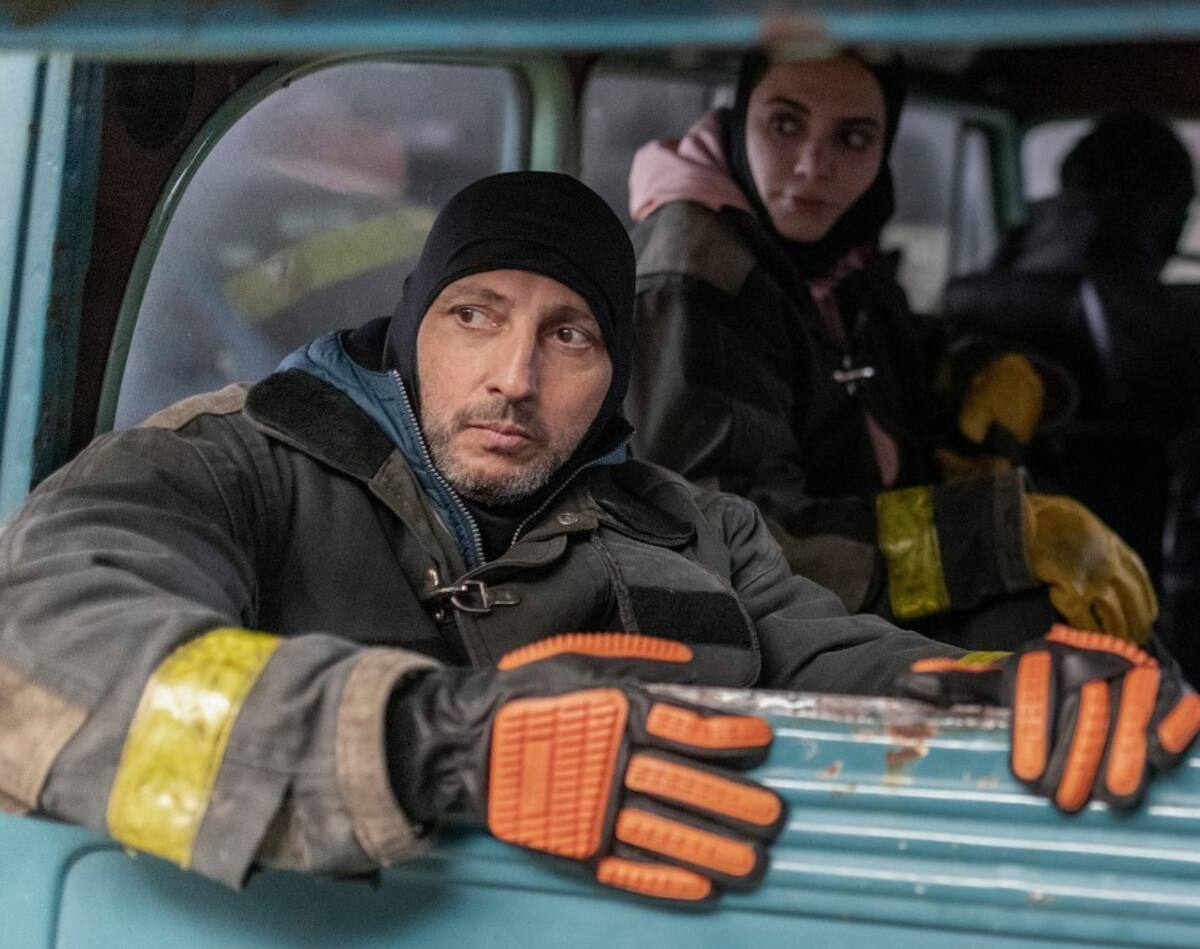 Además de la invasión alienígena, los sobrevivientes del mundo devastado deberán hacer frente a otros peligros, como una nevada radioactiva letal (Facebook)