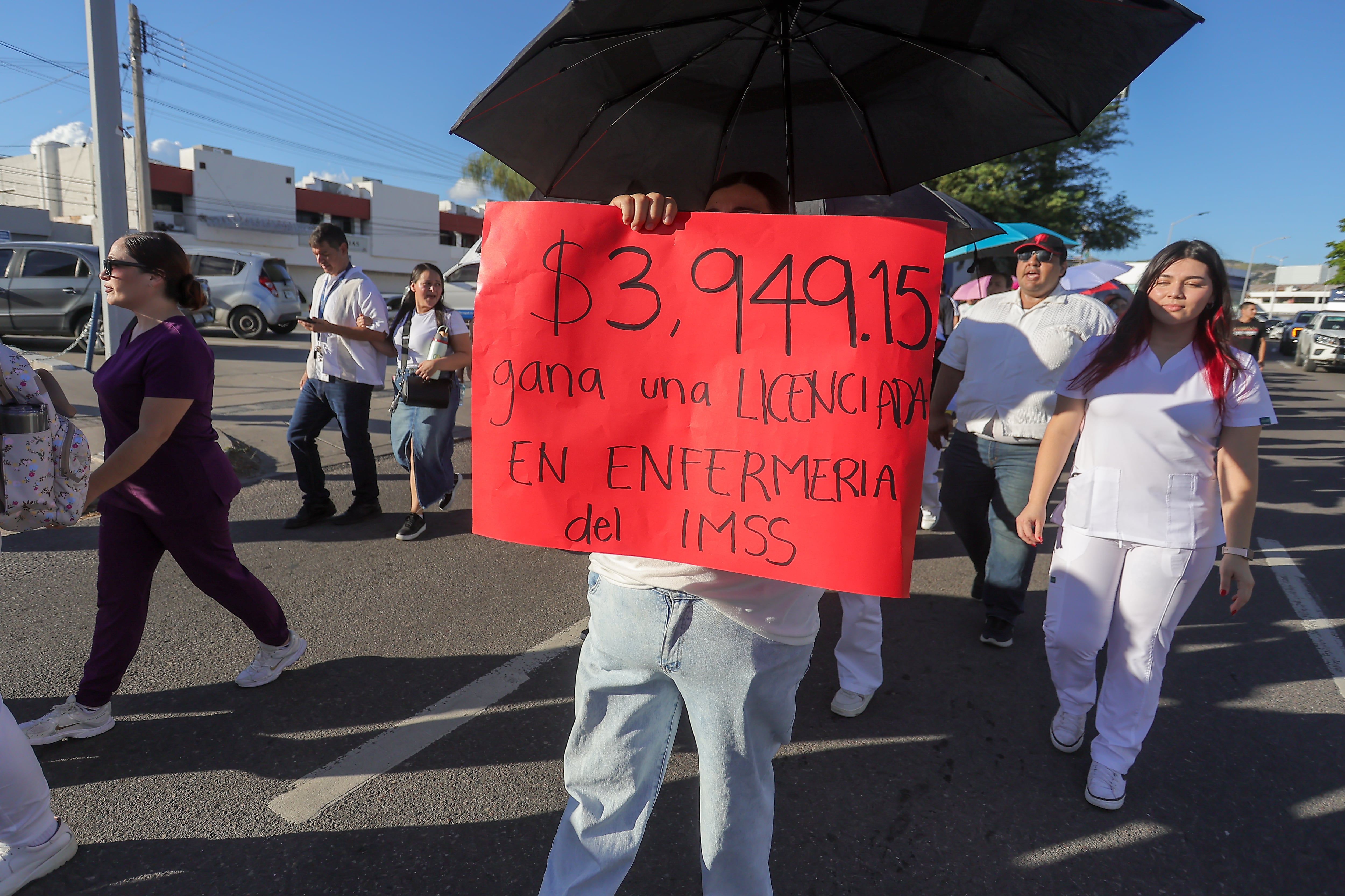 La difusión de estas transferencias ocurre en un contexto de inconformidad laboral por la escasez de medicamentos e insumos en unidades médicas. | Archivo GH, Eleazar Escobar