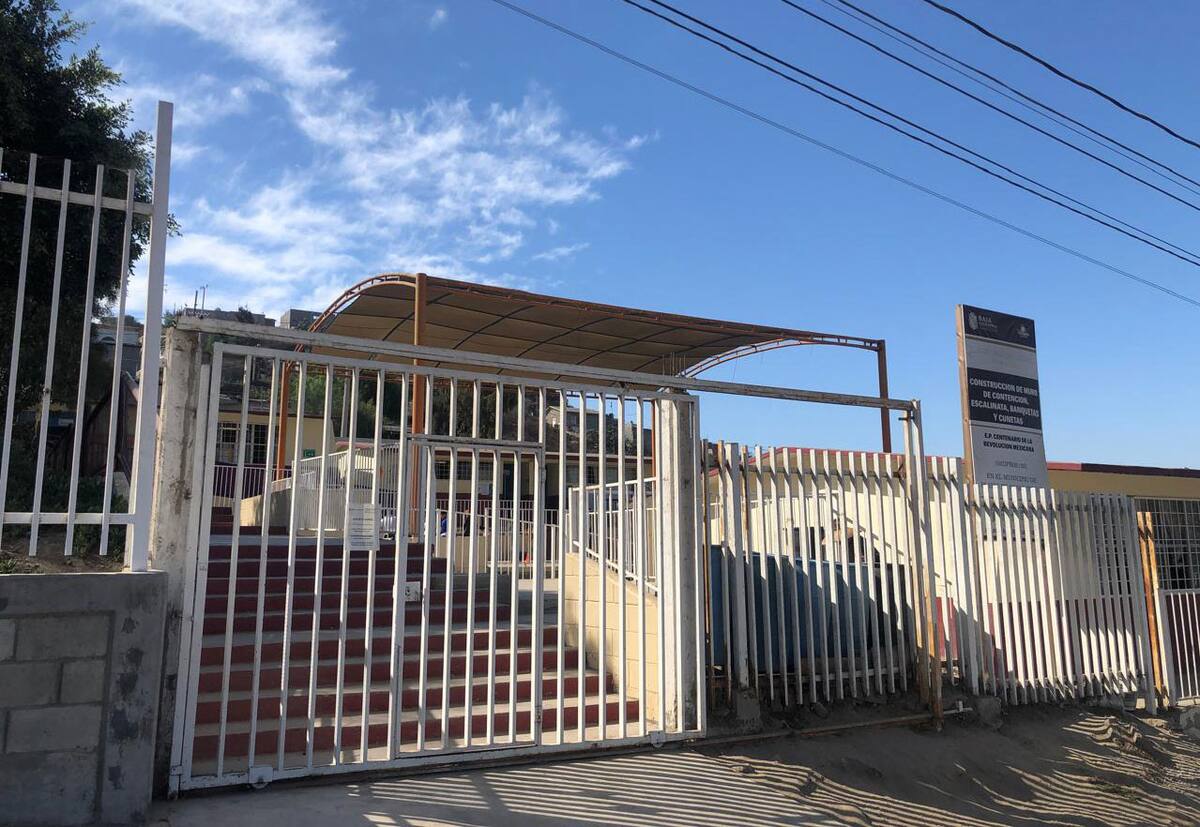 Los padres de familia coincidieron en que es urgente ampliar la vigilancia en el plantel.