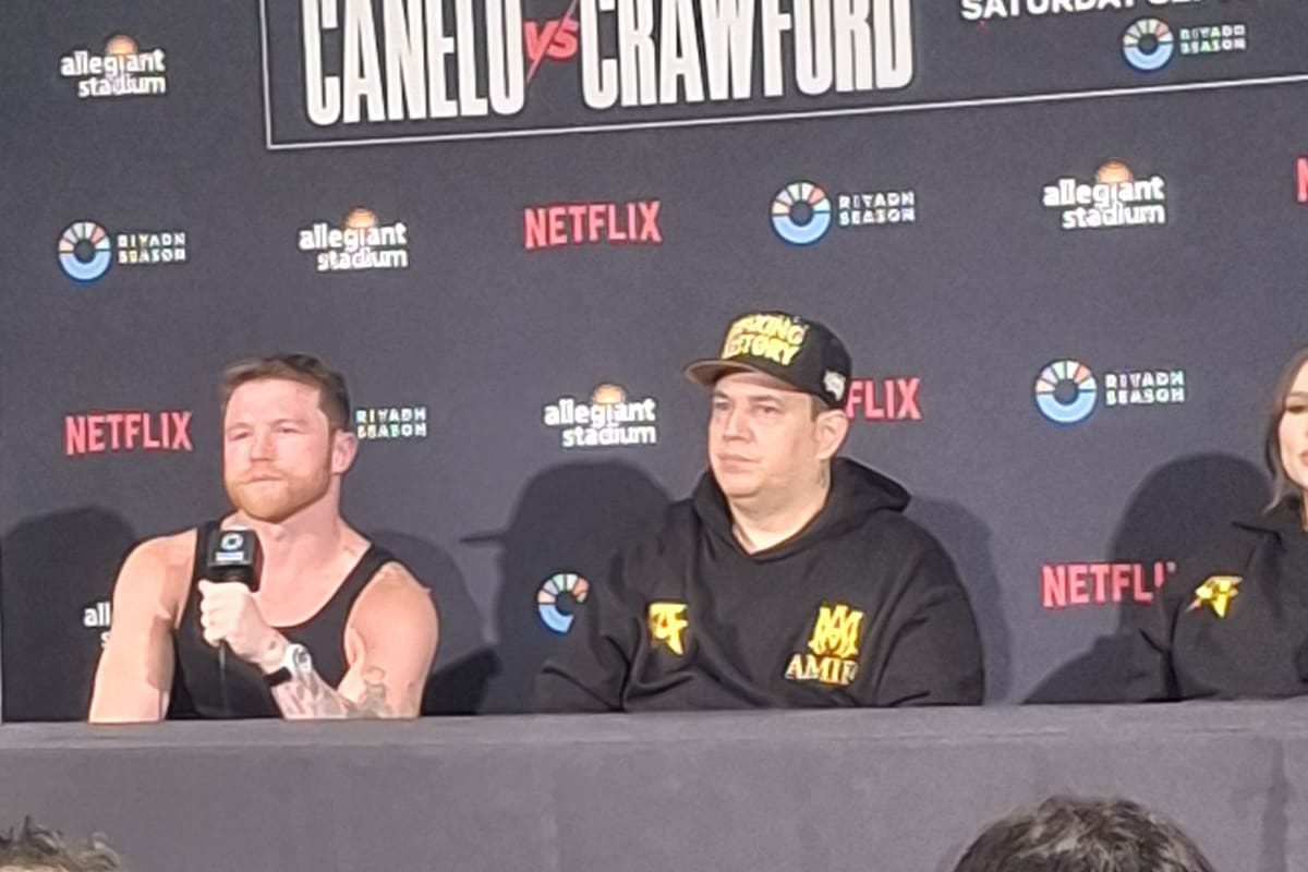 Canelo reconoce a Crawford tras su primera caída en Supermediano