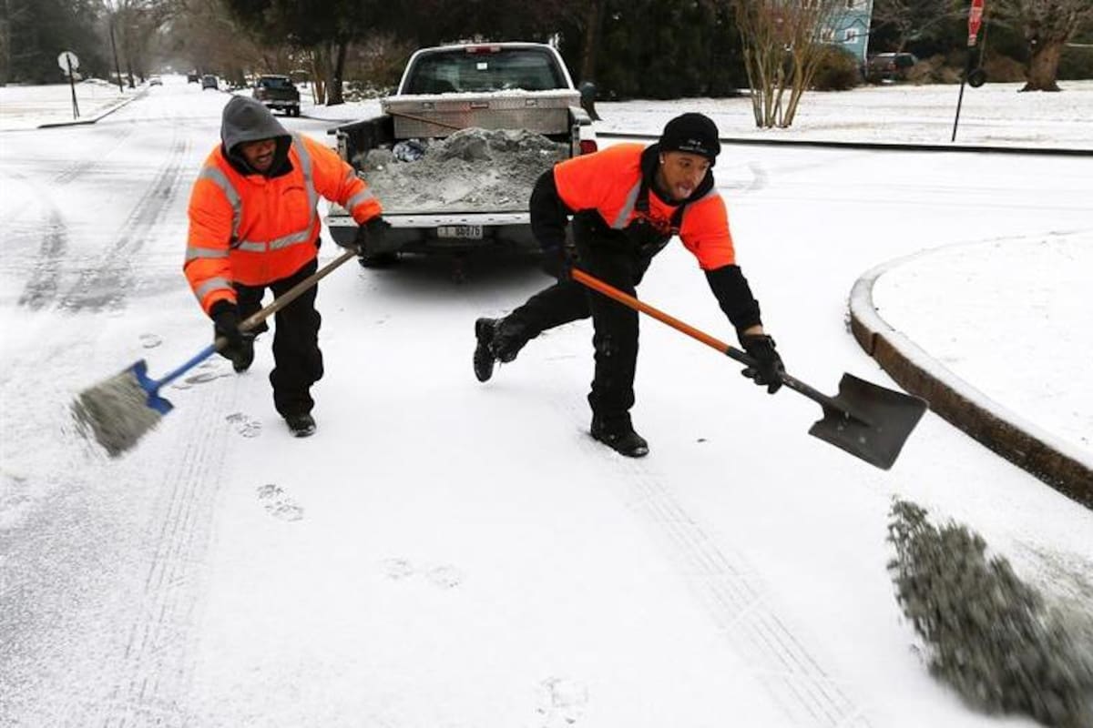 Helada en México deja 5 muertos, miles de damnificados y apagones