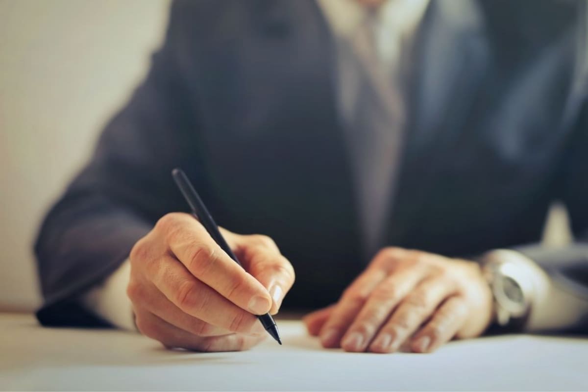 Diferencias entre firmar tu renuncia o tramitar la rescisión de contrato para recibir una indemnización económica mayor según la LFT