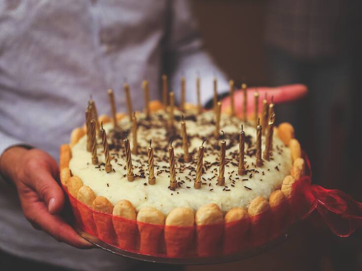 Por qué algunas personas eligen no festejar su cumpleaños, según la psicología