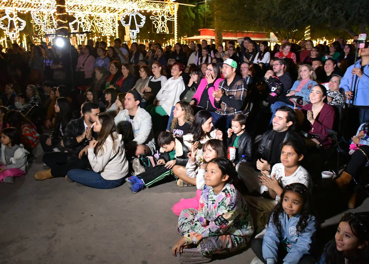 El concierto de Carolina Heredia en Hermosillo fue un éxito, con un público entusiasta que disfrutó de su talento y carisma, mientras la cantante ofreció una noche llena de música y magia.