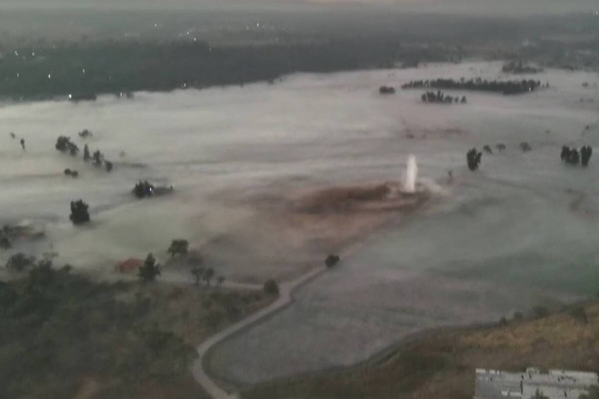 Fuga en ducto de Pemex en Tonalá lleva a la evacuación de más de 2 mil personas