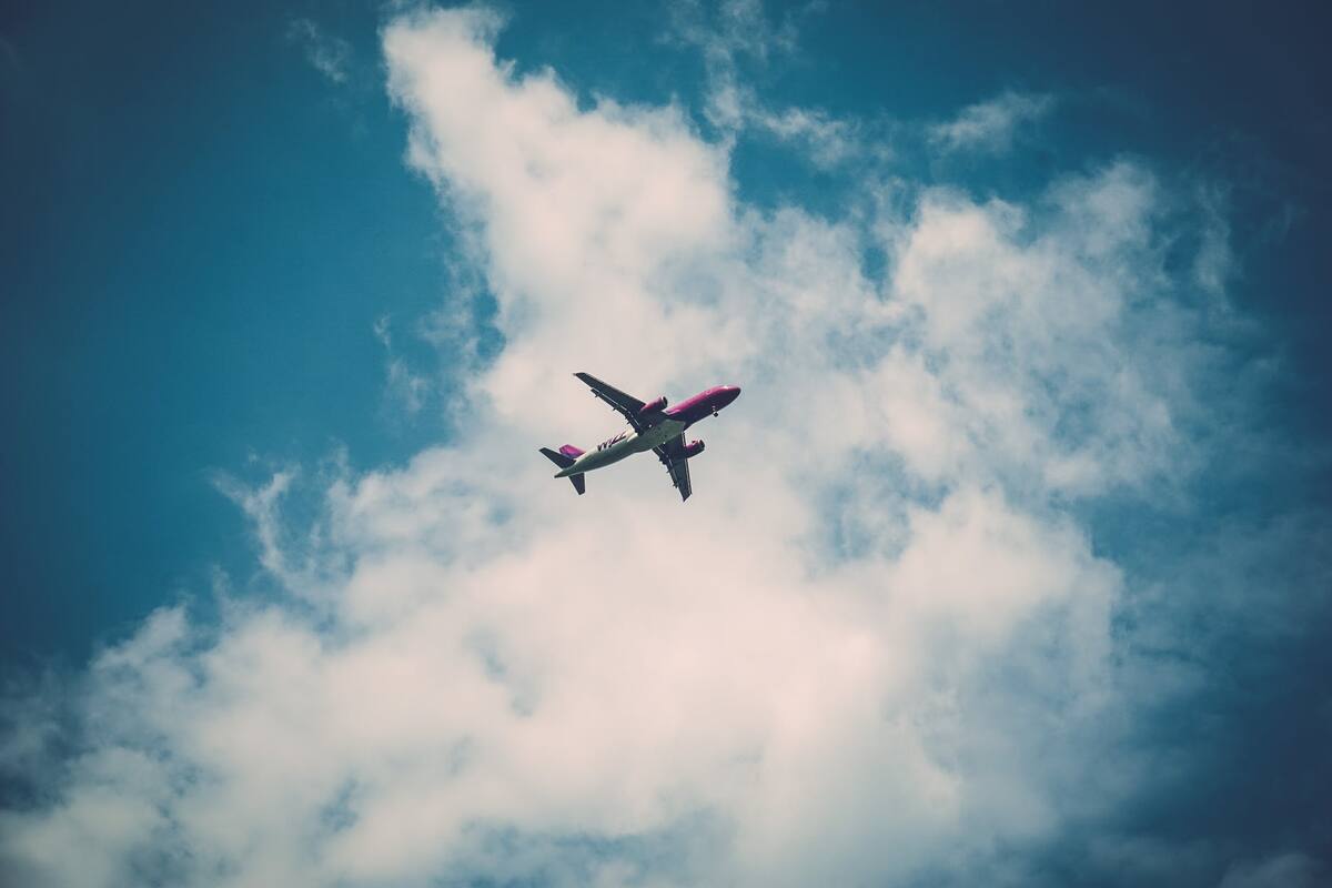 Aerolíneas cambian ruta tras derribo de dron