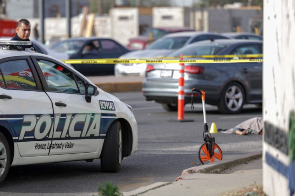 Hombre muere atropellado por camión en Lázaro Cárdenas