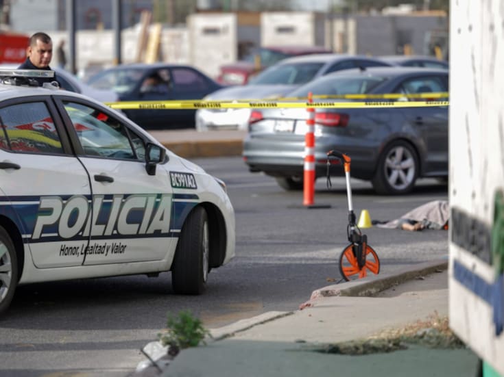 Hombre muere atropellado por camión en Lázaro Cárdenas