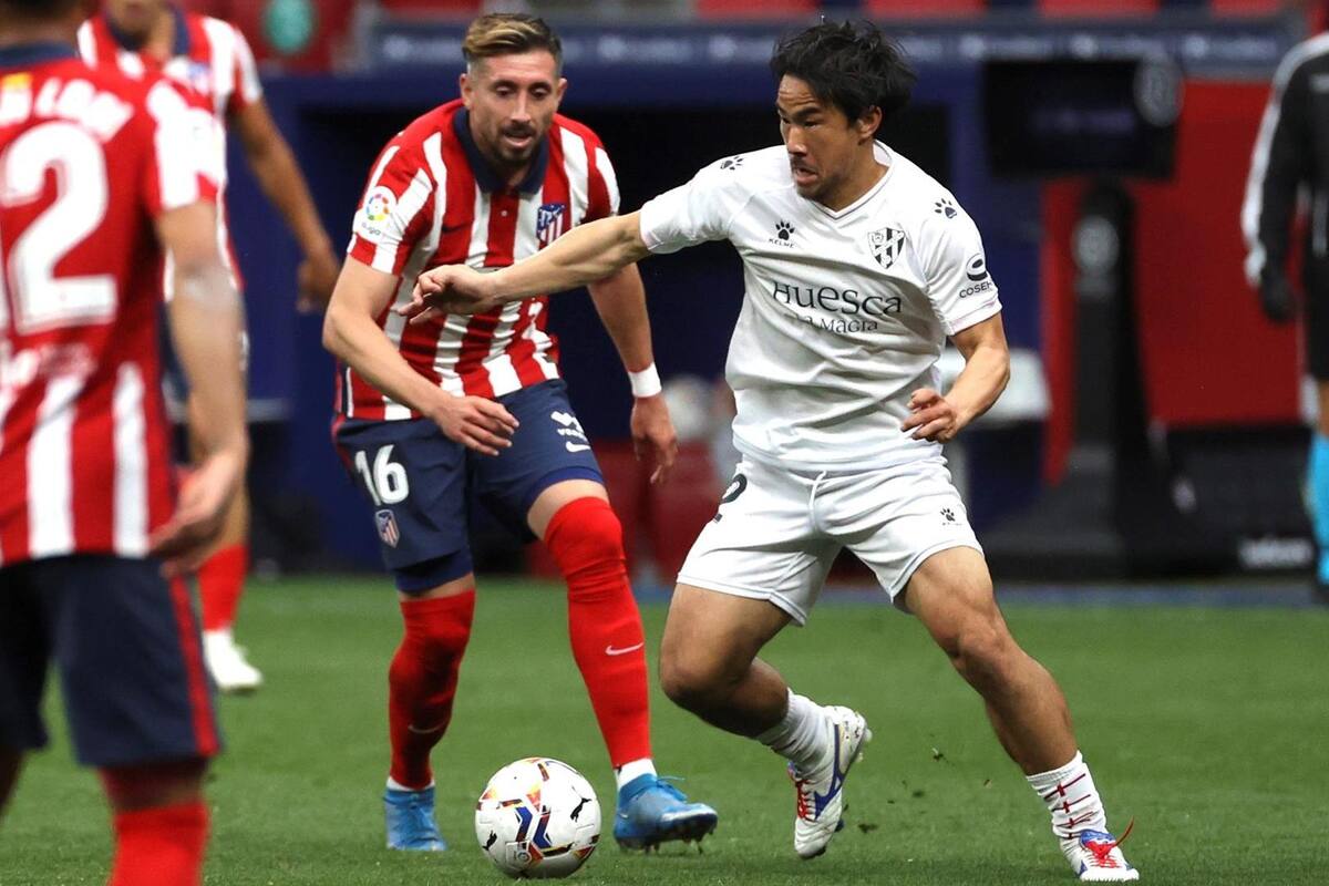 Atlético de Madrid recupera la cima de España con Héctor Herrera de titular
