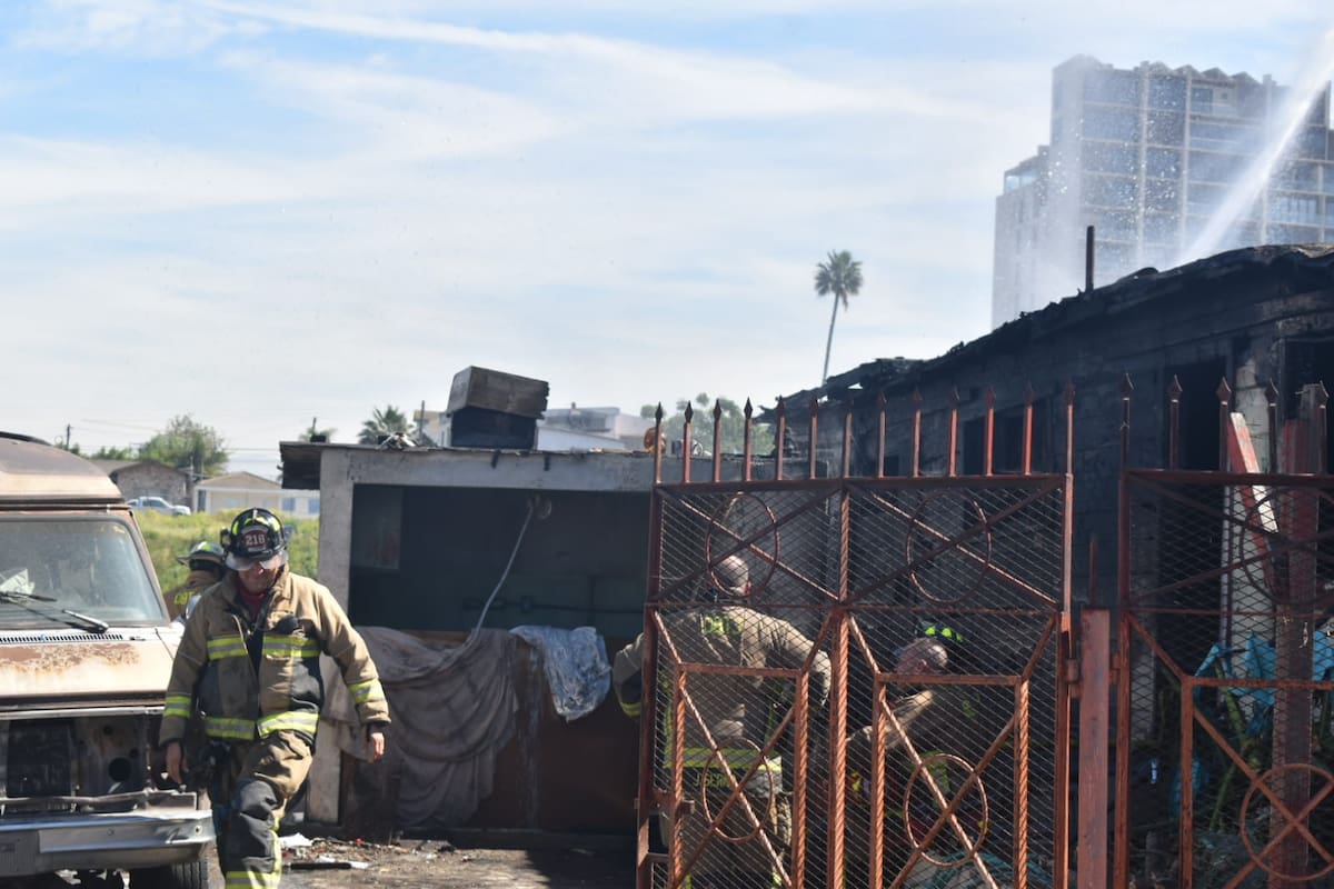 La estructura era usada por personas en situación de calle. Foto: Roberto Sánchez
