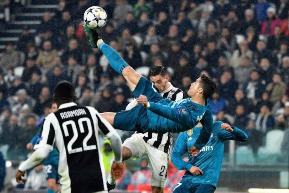 Cristiano Ronaldo regala playera autografiada a joven que imitó su gol de chilena